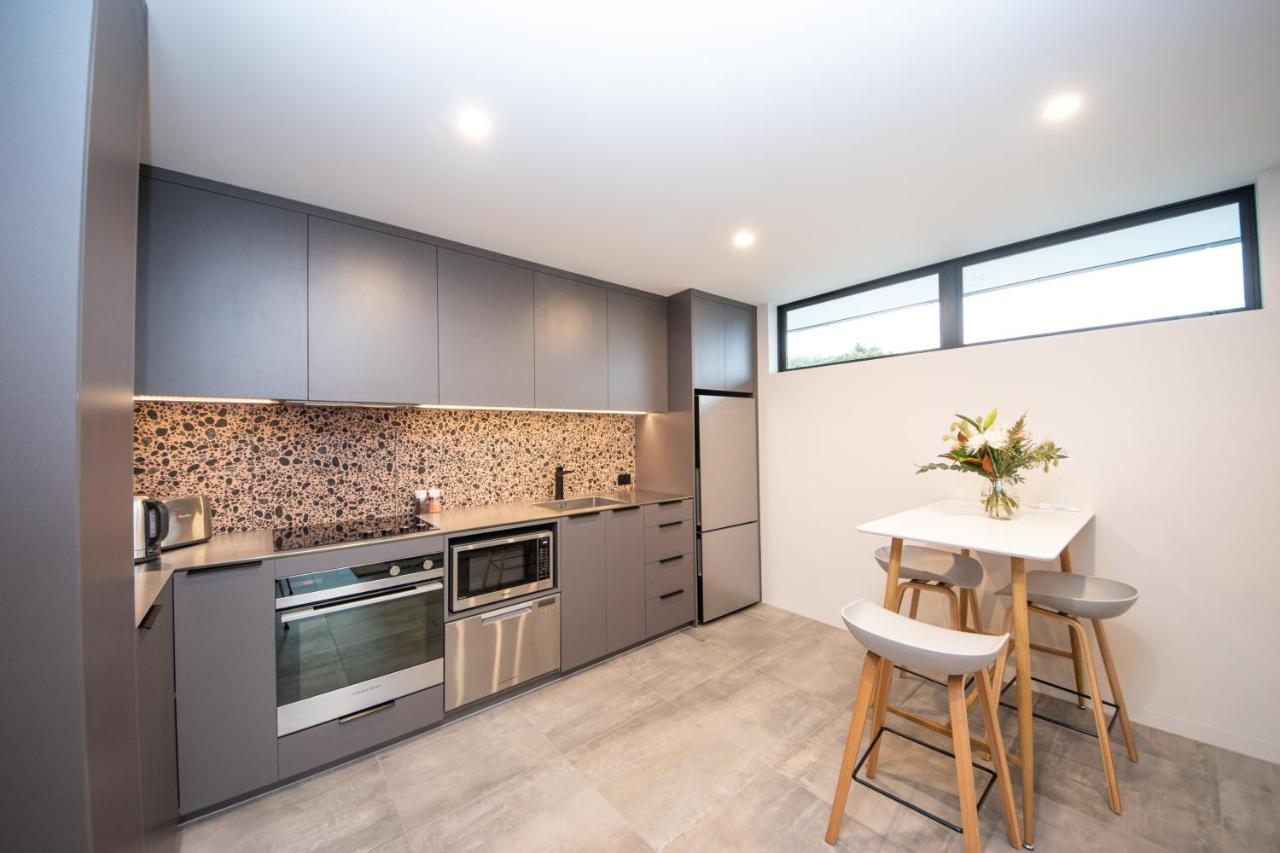 Brookside Central Wanaka Luxury Apartment ภายนอก รูปภาพ